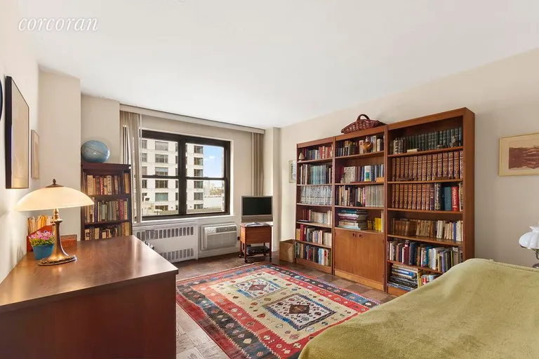 New York City Real Estate | View 205 West End Avenue, 6C | Spacious 2nd Bedroom Faces West | View 5
