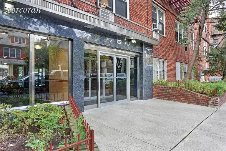 New York City Real Estate | View 390 Rugby Road, 6F | room 4 | View 5