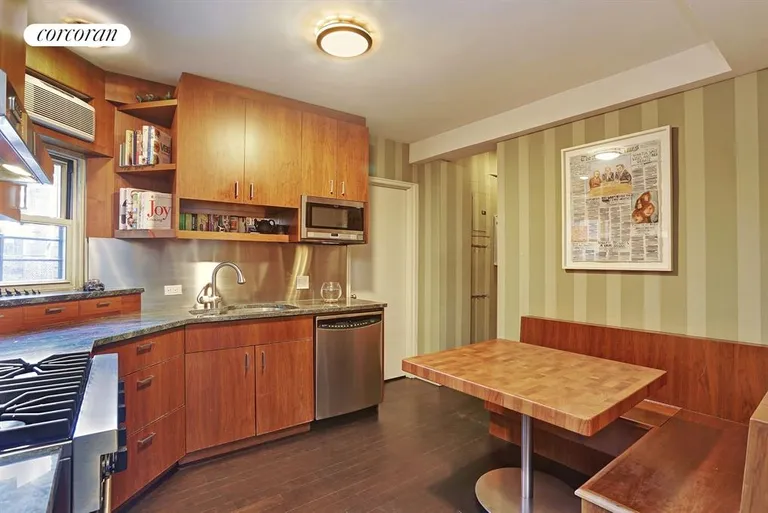 New York City Real Estate | View 710 Park Avenue, 7A | Windowed Eat-In Kitchen | View 6