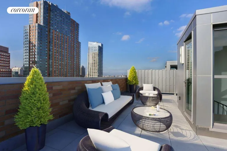 New York City Real Estate | View 81 Fleet Place, 16F | 1 Bed, 1 Bath | View 1