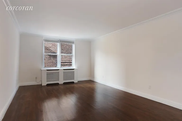 New York City Real Estate | View 100 Bank Street, 4J | Living Room | View 2