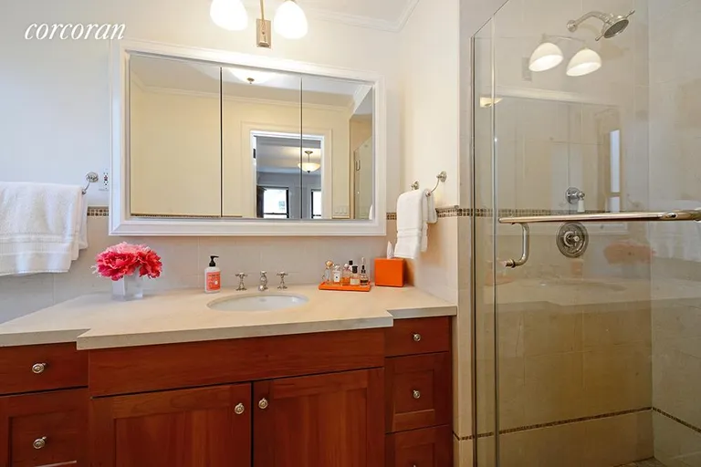 New York City Real Estate | View 670 West End Avenue, 8F | Master Bath | View 12