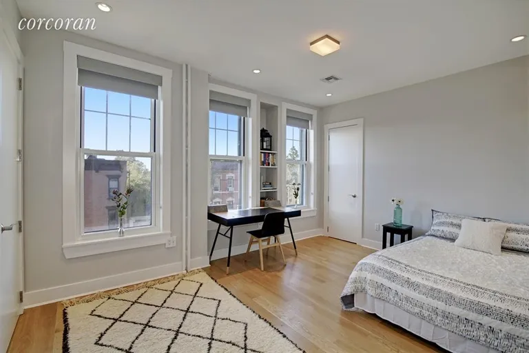 New York City Real Estate | View 203 7th Avenue, 4A | Bedroom | View 4