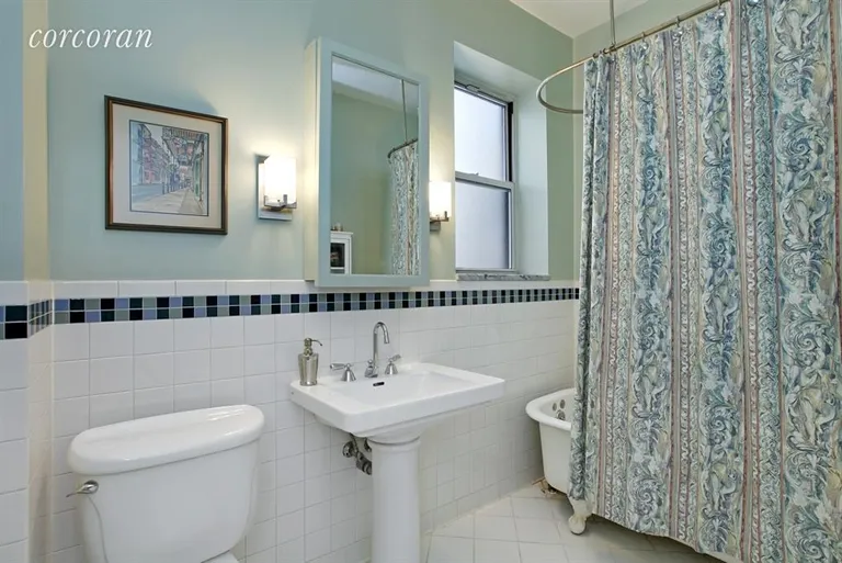 New York City Real Estate | View 606 West 113th Street, 6AD | 2nd Bathroom | View 8