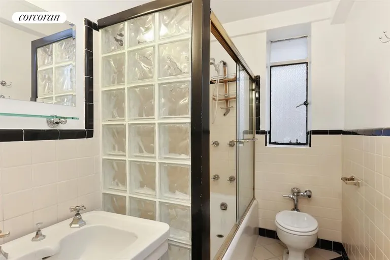 New York City Real Estate | View 25 Central Park West, 9G | Bathroom | View 7