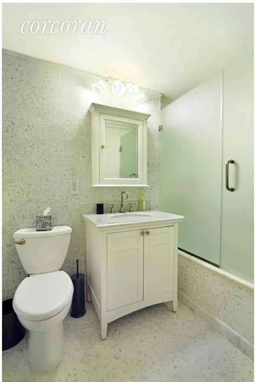 New York City Real Estate | View 200 East 57th Street, 12k | Bathroom | View 6