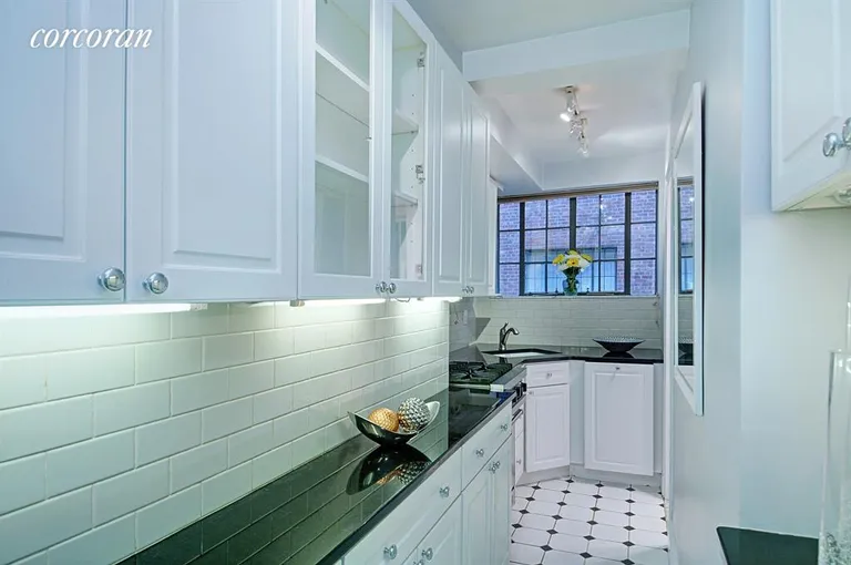 New York City Real Estate | View 325 East 41st Street, 909 | Kitchen | View 4