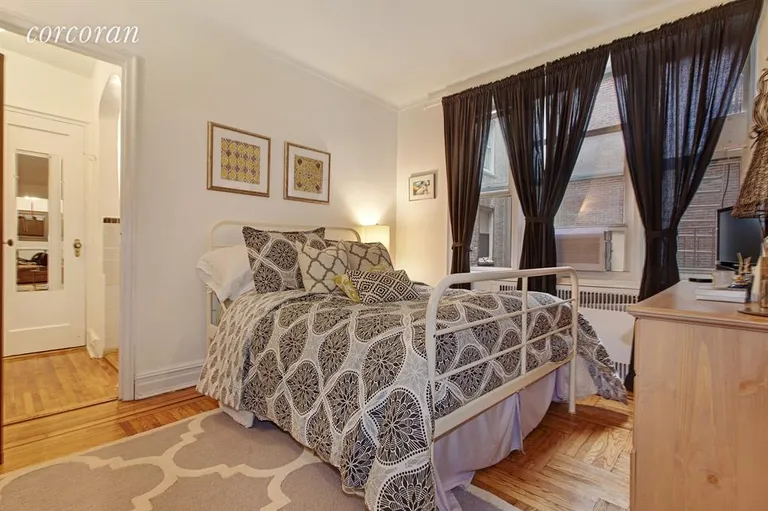 New York City Real Estate | View 225 Park Place, 1k | To convert this to a one bedroom is easy | View 4