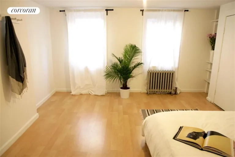 New York City Real Estate | View 240 South 2nd Street, Garden | room 1 | View 2