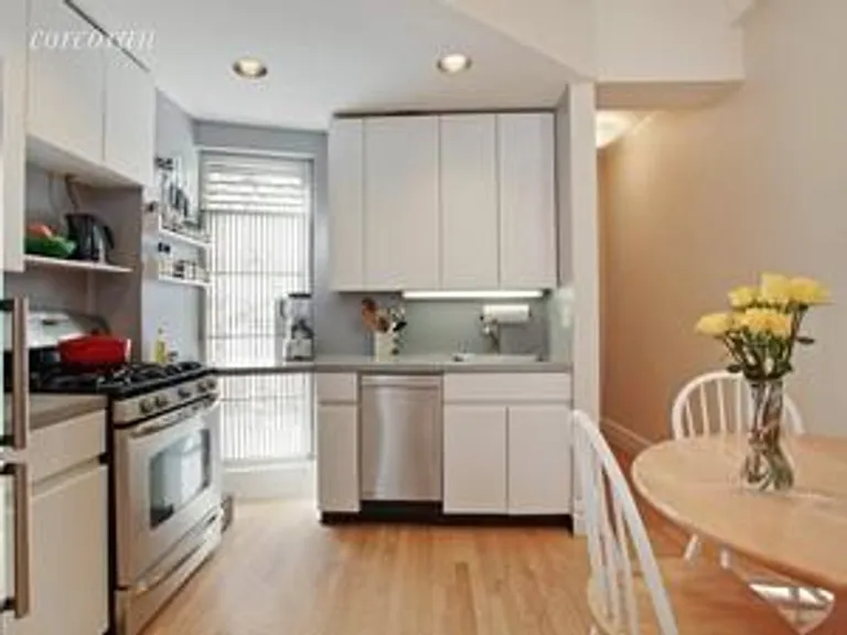 New York City Real Estate | View 126 West 73rd Street, 5D | room 1 | View 2