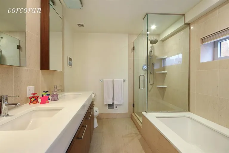New York City Real Estate | View 39 East 29th Street, 17AE | Bathroom | View 5