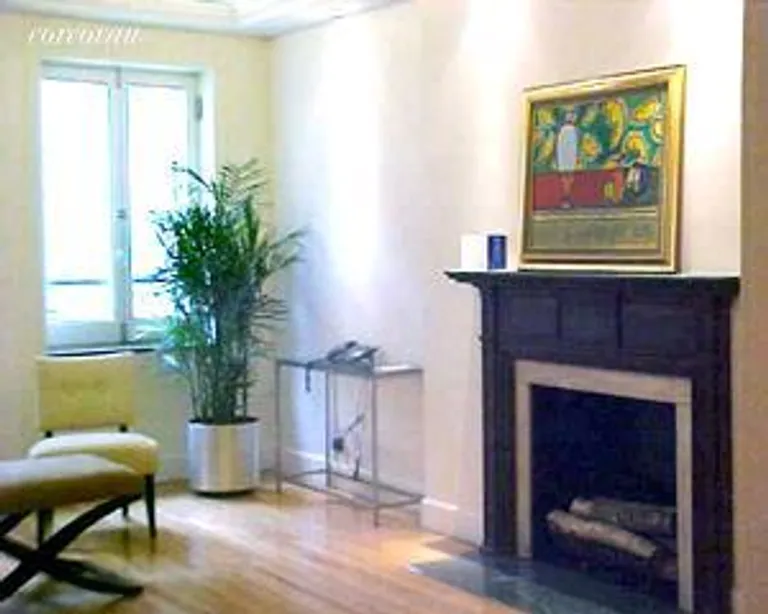 New York City Real Estate | View 9 East 62nd Street, 4 FL | 3 Beds, 2 Baths | View 1