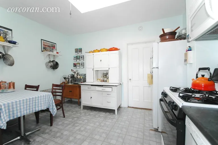 New York City Real Estate | View 204 Lincoln Place, 5 | Eat-in Kitchen | View 2