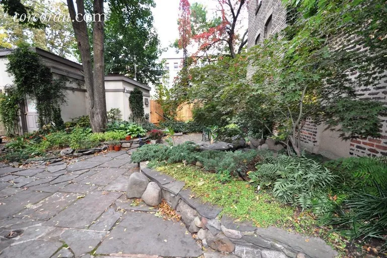 New York City Real Estate | View 41 Lincoln Place, 1 | room 14 | View 15