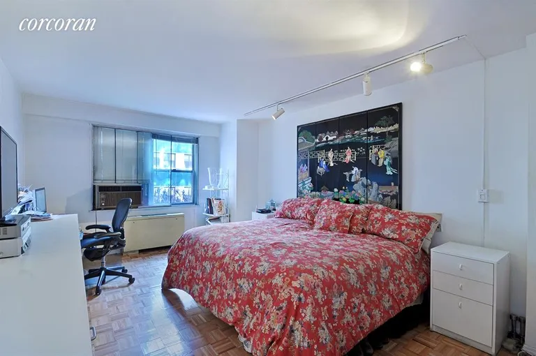 New York City Real Estate | View 10 West 15th Street, 428 | Bedroom | View 4