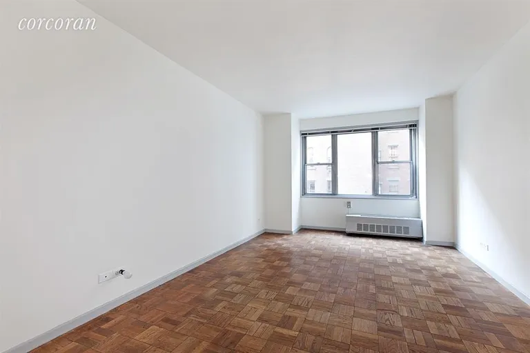 New York City Real Estate | View 15 West 72Nd Street, 3E | Bedroom | View 4