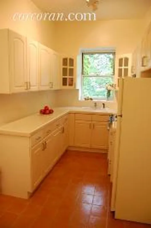 New York City Real Estate | View 123 Henry Street, 2C | Eat-in Kitchen | View 3