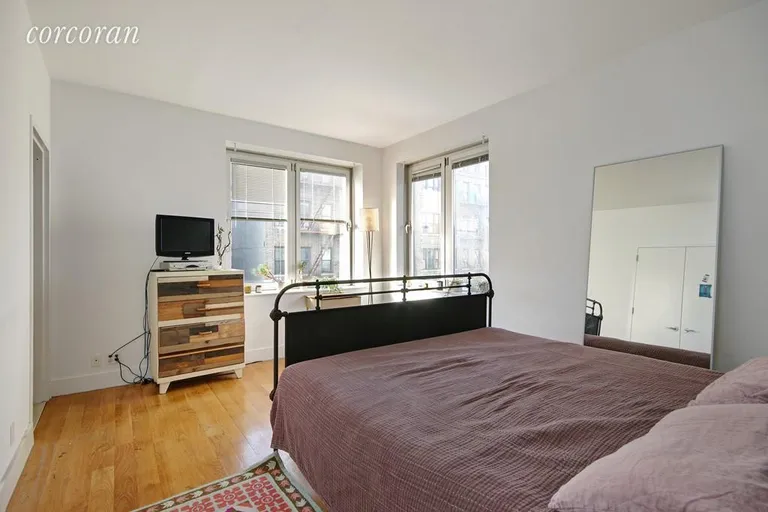 New York City Real Estate | View 342 Bedford Avenue, 4C | King-sized master bedroom | View 4