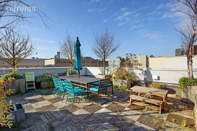 New York City Real Estate | View 342 Bedford Avenue, 4C | 2 Beds, 2 Baths | View 1