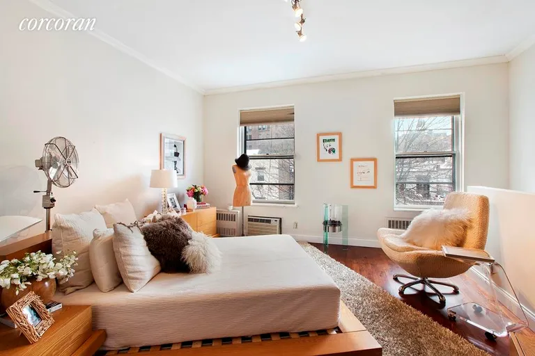 New York City Real Estate | View 14 West 95th Street, 3 | room 3 | View 4