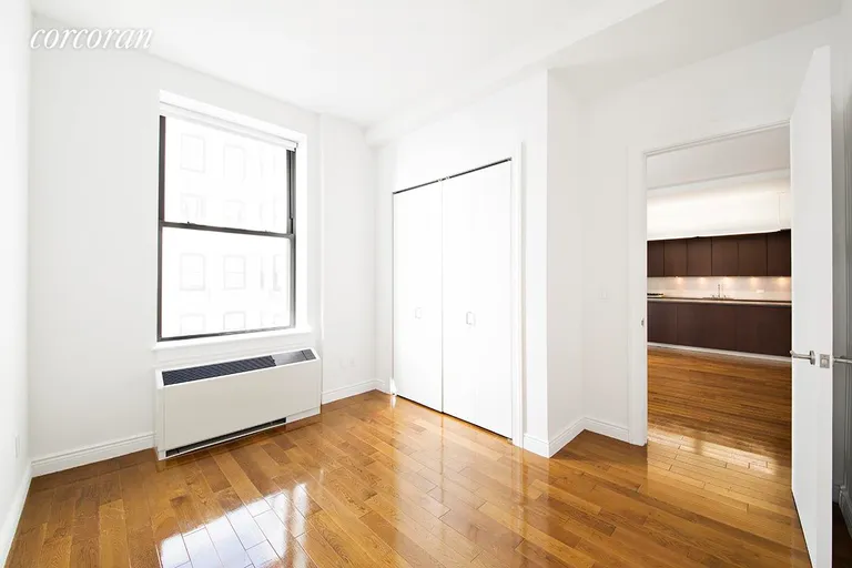 New York City Real Estate | View 225 Fifth Avenue, 9T | room 2 | View 3