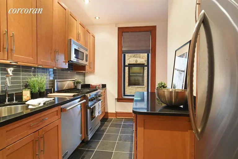 New York City Real Estate | View 478 3rd Street, 2R | Kitchen | View 4