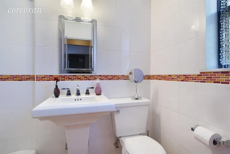 New York City Real Estate | View 201 West 21st Street, 6K | Bathroom | View 6