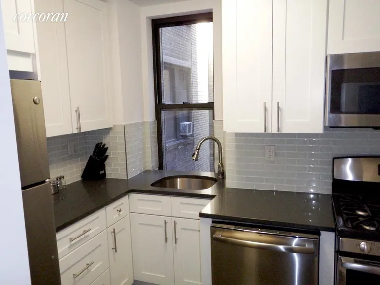 New York City Real Estate | View 15 West 55th Street, 8B | Kitchen | View 4