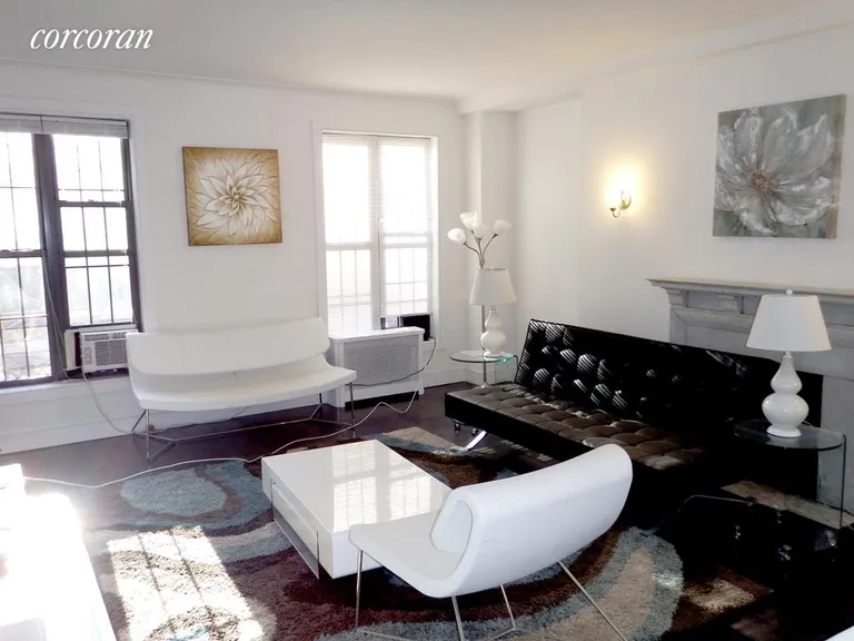 New York City Real Estate | View 15 West 55th Street, 8B | Living room | View 2