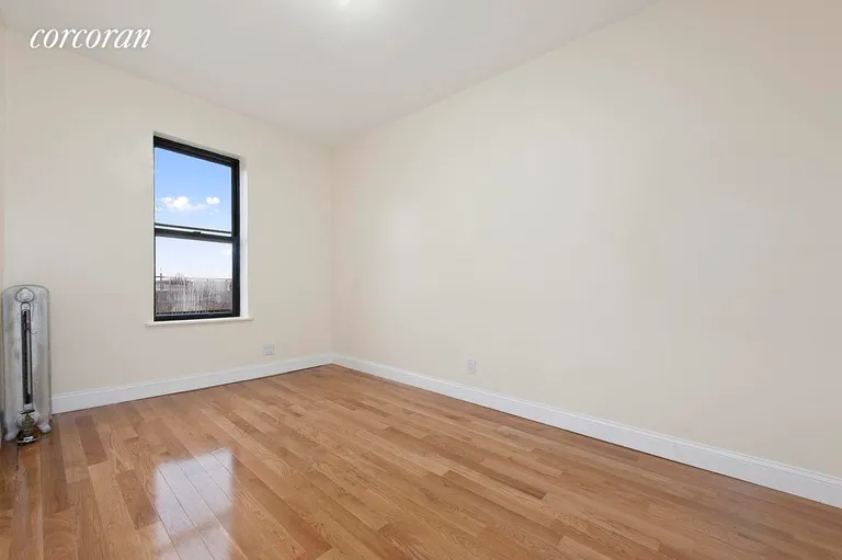 New York City Real Estate | View 346 Montgomery Street, d5 | 2 | View 5