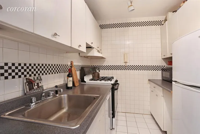 New York City Real Estate | View 165 West End Avenue, 6C | Kitchen | View 3