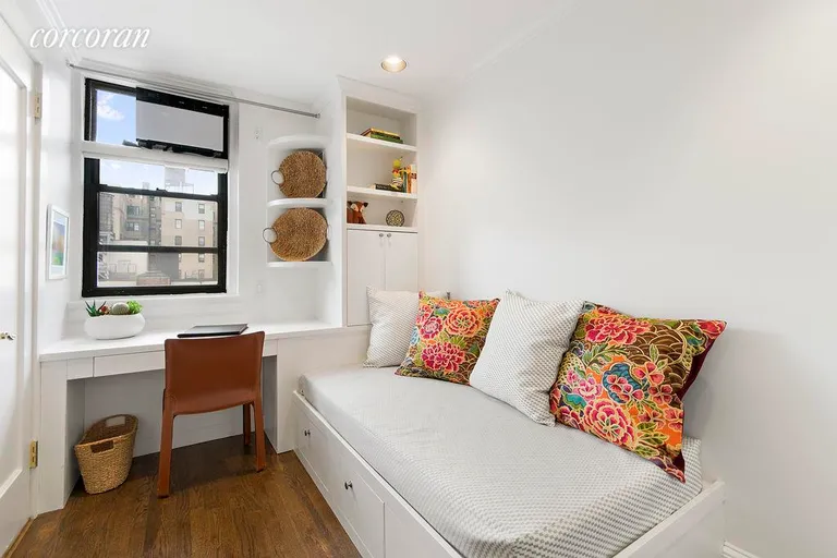 New York City Real Estate | View 129 East 82nd Street, 10C | room 5 | View 6