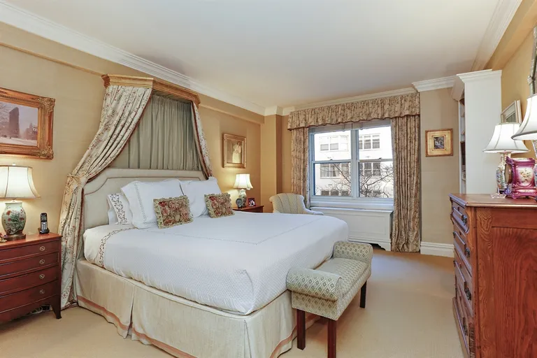 New York City Real Estate | View 1025 Fifth Avenue, 5DS | Bedroom | View 4