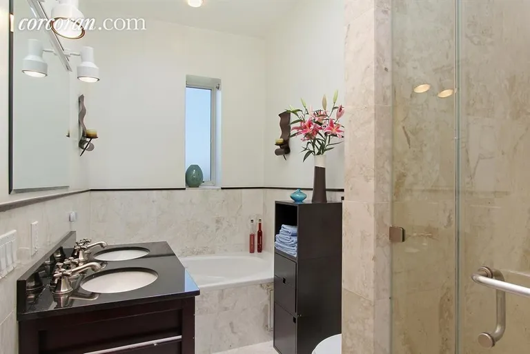 New York City Real Estate | View 372 15th Street, 5A | Bathroom | View 4