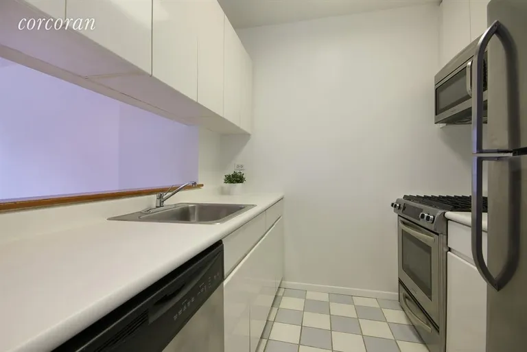 New York City Real Estate | View 300 East 85th Street, 1205 | Kitchen | View 3