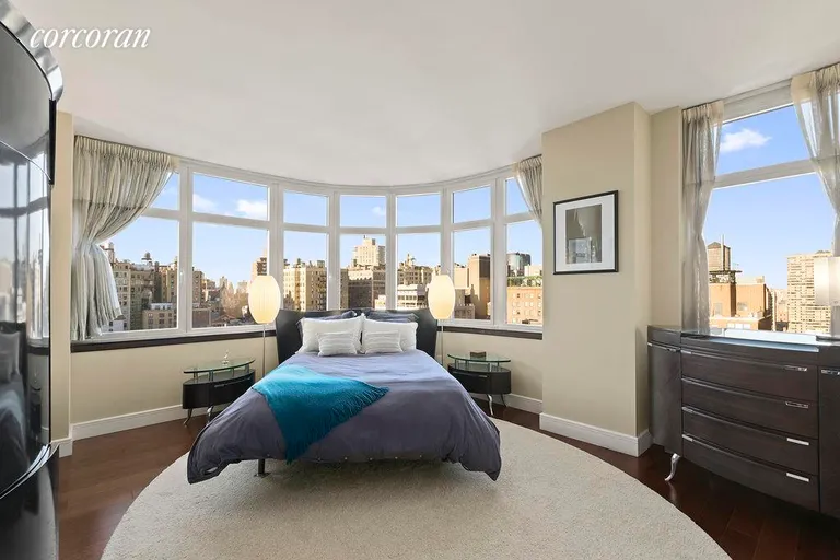 New York City Real Estate | View 181 East 90th Street, 15A | 6 | View 4