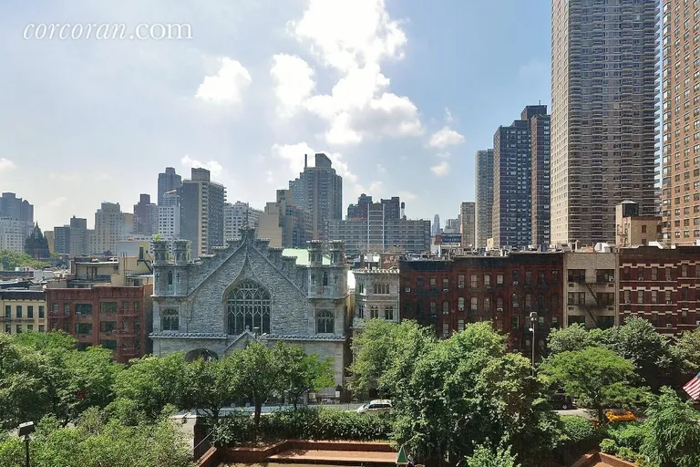 New York City Real Estate | View 1619 Third Avenue, 6J | room 7 | View 8