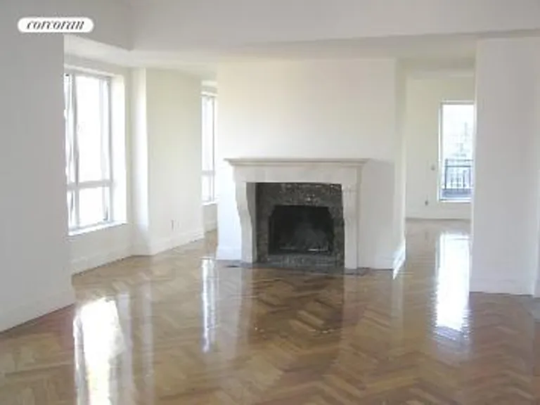 New York City Real Estate | View 351 East 51st Street, PH8 | room 2 | View 4