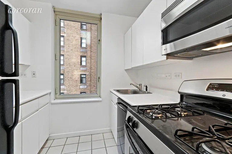 New York City Real Estate | View 145 East 48th Street, 9C | 3 | View 3