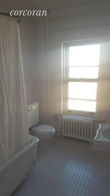 New York City Real Estate | View 27 Montgomery Place, 4 | Huge bathroom | View 5