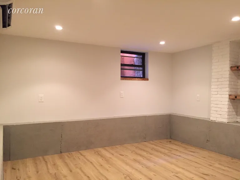 New York City Real Estate | View 454A Jefferson Avenue, 1 | room 5 | View 6