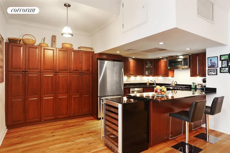 New York City Real Estate | View 25 Murray Street, 4G | Eat-In Kitchen | View 3