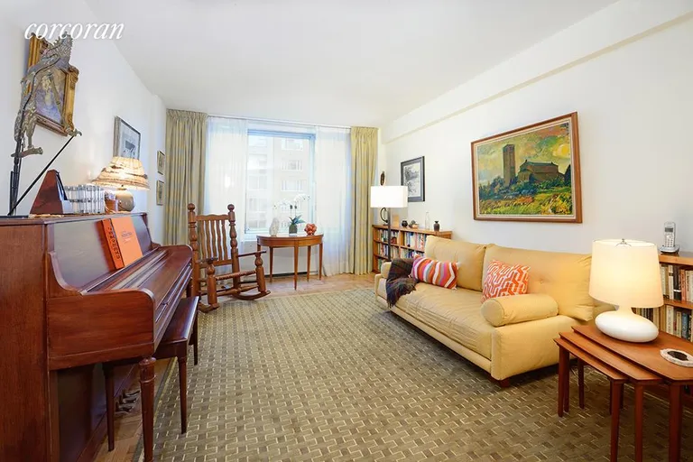 New York City Real Estate | View 201 East 62Nd Street, 6D | room 7 | View 8