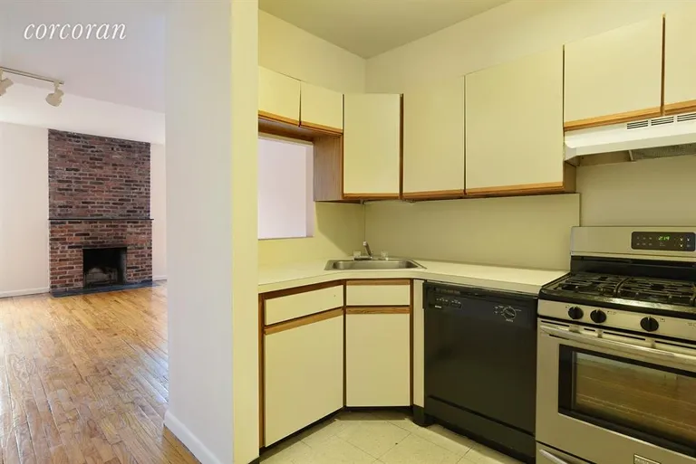 New York City Real Estate | View 190 Garfield Place, 4F | Kitchen | View 2