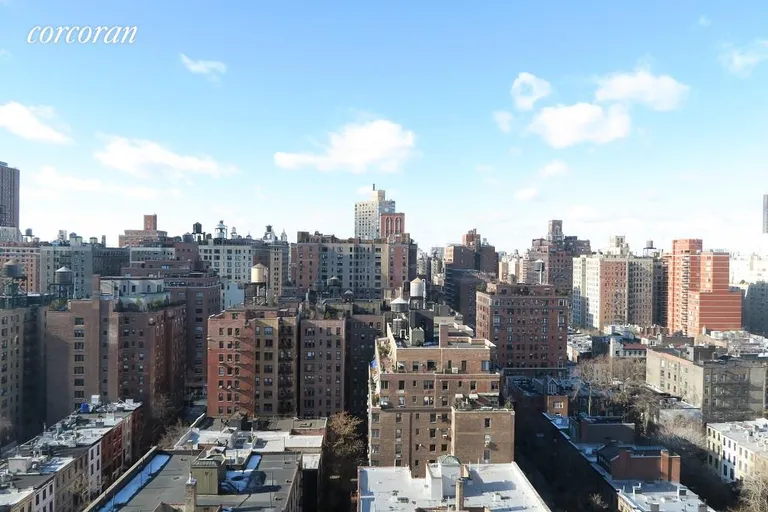 New York City Real Estate | View 200 East 94th Street, 2210 | room 6 | View 7