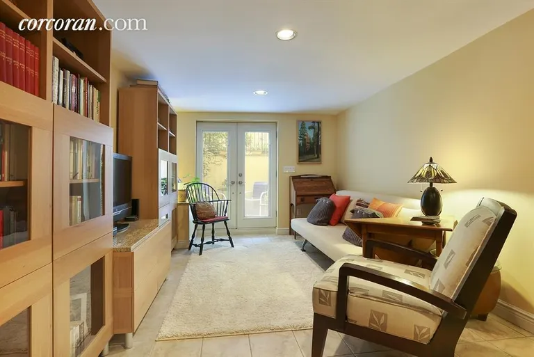 New York City Real Estate | View 270 1st Street, 1B | room 4 | View 5