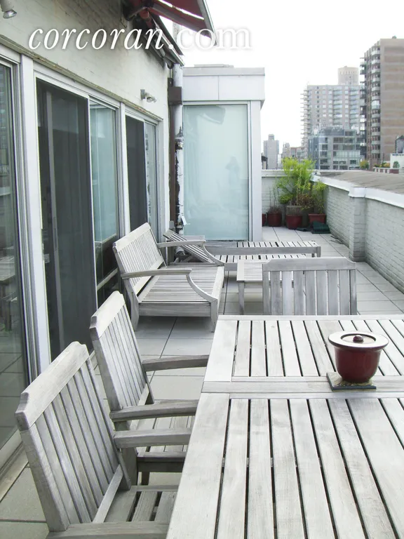 New York City Real Estate | View 55 East 86th Street, PH17B | room 7 | View 8