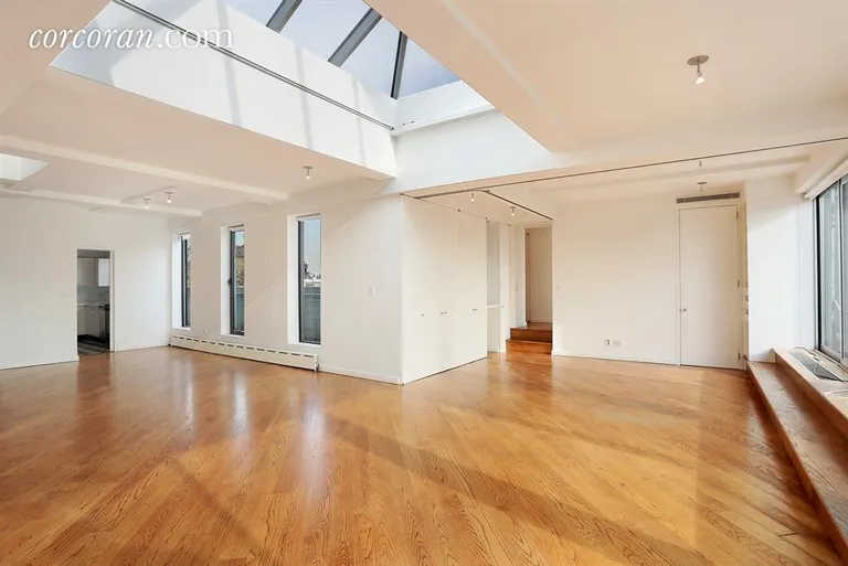 New York City Real Estate | View 55 East 86th Street, PH17B | 2 Beds, 2 Baths | View 1