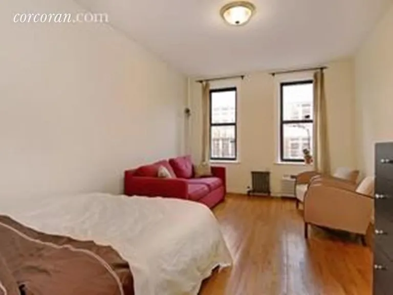 New York City Real Estate | View 221 East 76th Street, 4B | room 2 | View 3