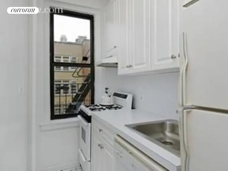 New York City Real Estate | View 221 East 76th Street, 4B | room 3 | View 4
